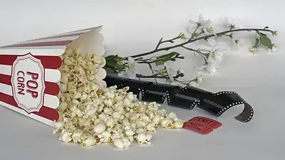 Licencja na jednorazowy pokaz filmu – jak uzyskać i wykorzys